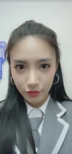 那个兔子叫莫寒,四季如春,皆莫寒的那个莫寒,可她走了,也带走了戴萌