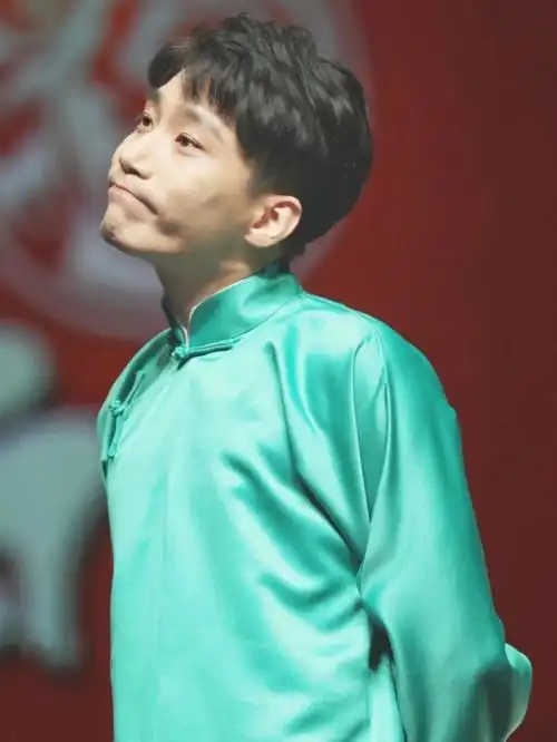 下了,现在华哥删了我后悔莫及呀谁有私信发我,谢谢(求图私信)#德云社