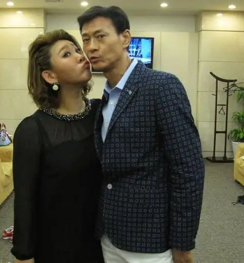 郑欣宜郑少秋父女袒露心声 "我不是明星"首同台