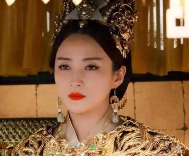饰演过"皇后"的女星,林心如,蒋勤勤,贾静雯,都不及她惊艳_娘娘
