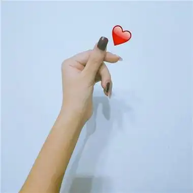 比心手势图片头像 高清好看最近超火的个表白比心手势头像图片_创意