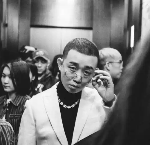 原创嘻哈歌手gai录节目3年后发福成xl身材粉丝都认不出了