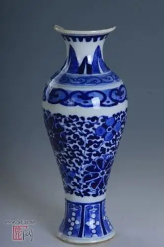 漫谈清德化青花瓷的装饰艺术