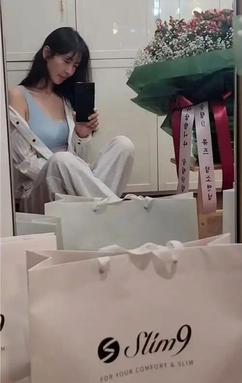 金素妍内衣照尽显好身材,素颜出镜,依然光彩照人