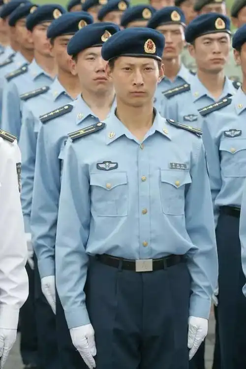 空军军官长袖夏常服