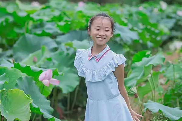 王薏珺,今年10岁,是邵阳市中河街小学五年级183班的学生,学校少先队中