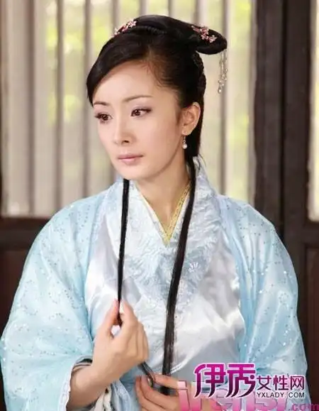 杨幂武状元苏乞儿到大美女的20年大蜕变