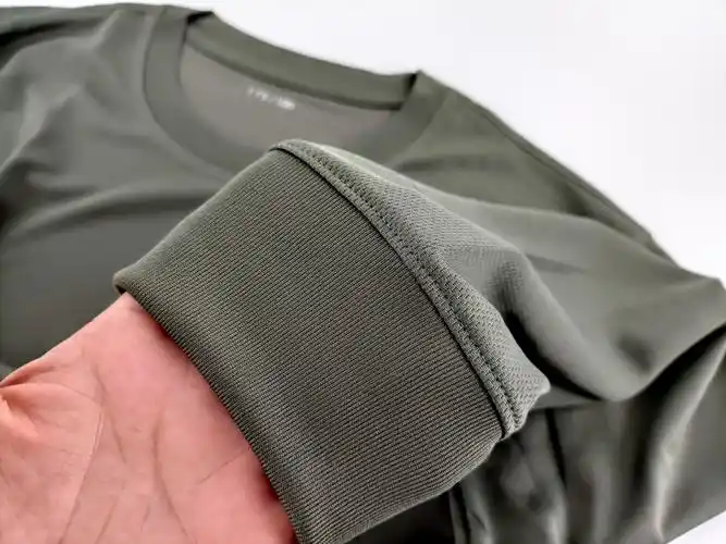 21新式长袖体能服新式长袖圆领衫灰绿色体能服长袖圆领衫训练服圆领衫