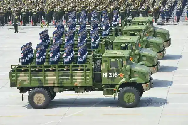 一汽解放mv3中型高机动性通用战术车辆正式批产啦