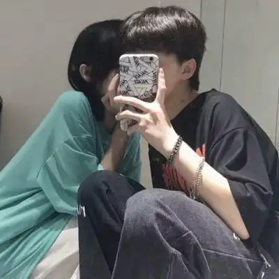 真人情侣头像双人不露脸高清好看的不易撞双人情侣头像不露脸图