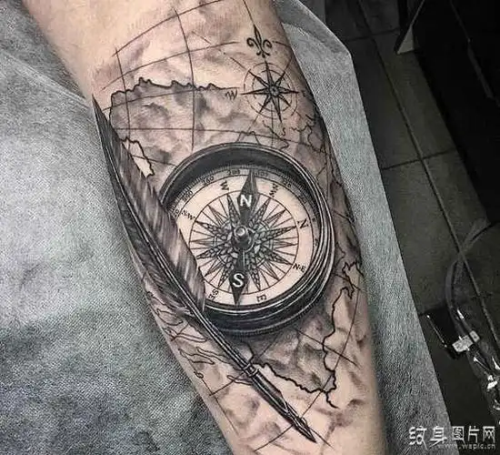 小臂罗盘纹身图案欧美设计风格及意义
