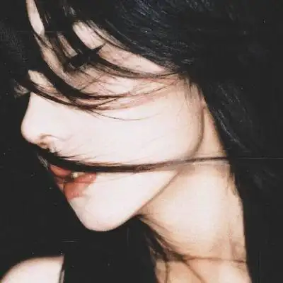 霸气女生头像冷酷高冷超拽一如既往眷恋你