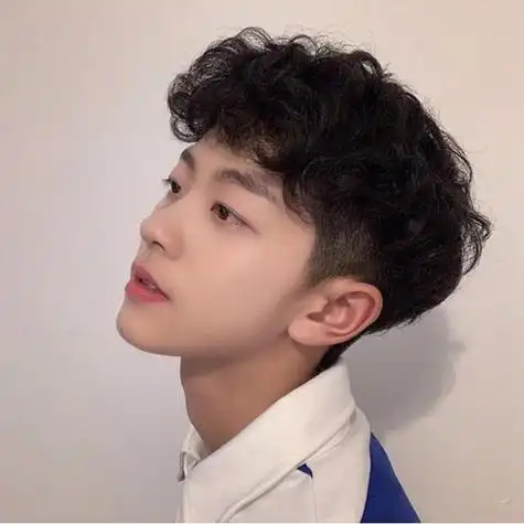 2019男大学生留什么发型比较帅