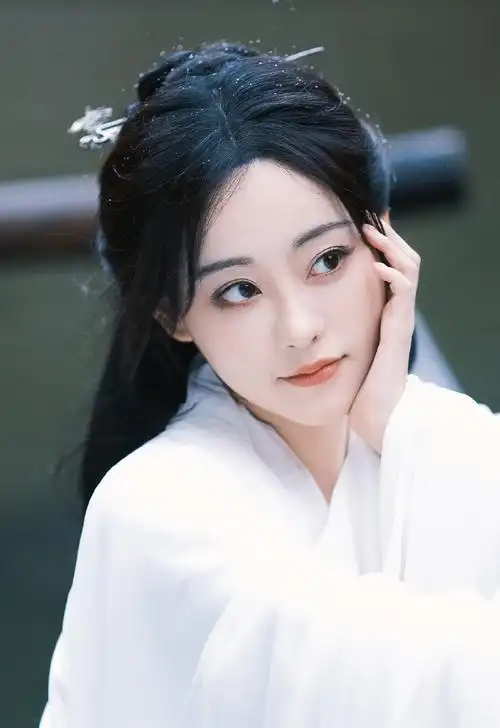 祝绪丹清冷感古装##祝绪丹请把古装焊在身上