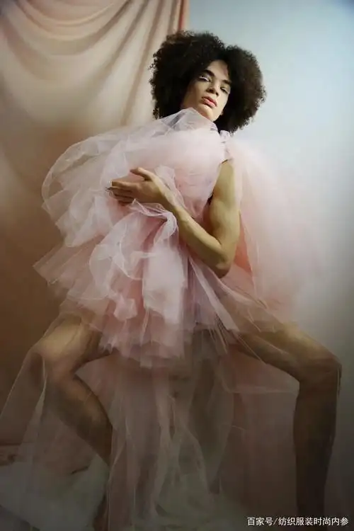 男人穿婚纱也很美,这仙气缭绕男装,男生穿戴起来连女孩都脸红!