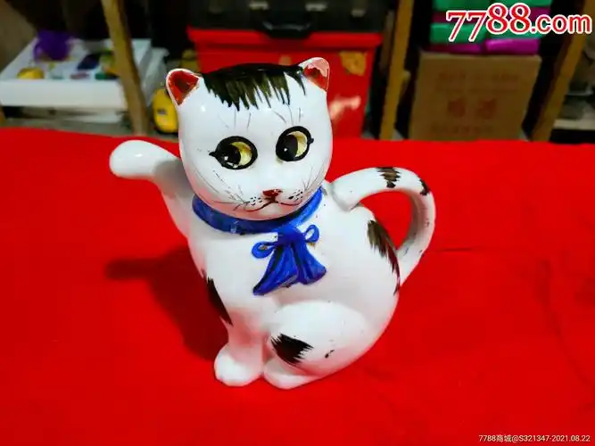 青花瓷猫壶