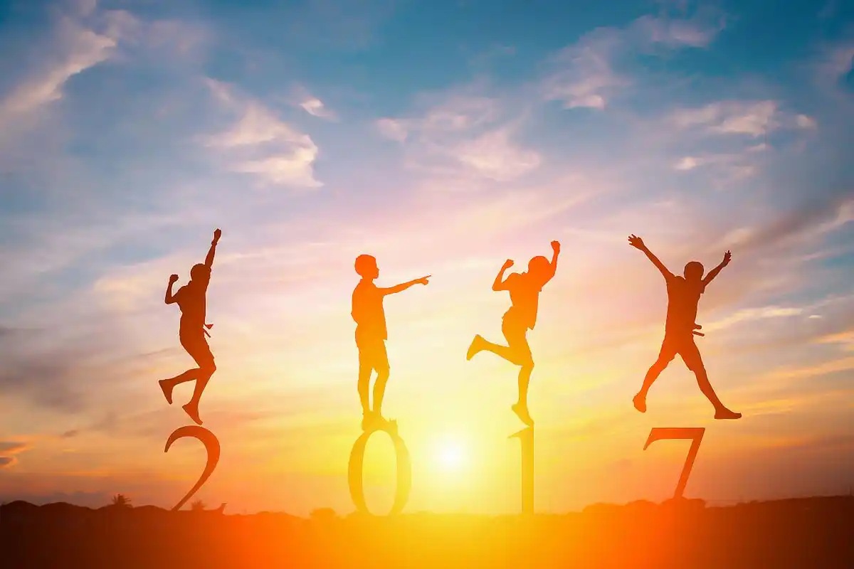 奋斗是青春的底色.