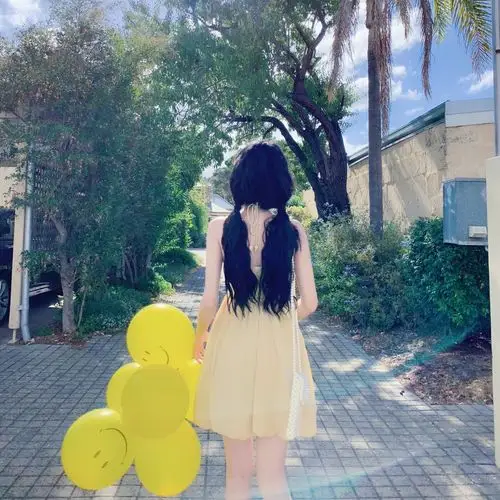 背影女头 自调/甜似洝洝入梦