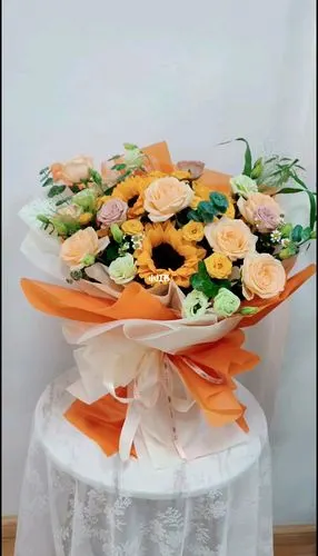 香槟_向日葵_生日_鲜花_宁波电视台自由行热门攻略_玫瑰花