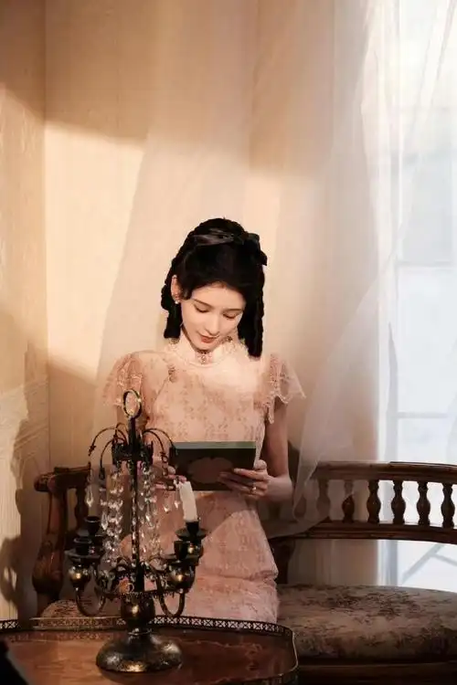 张予曦民国大小姐造型