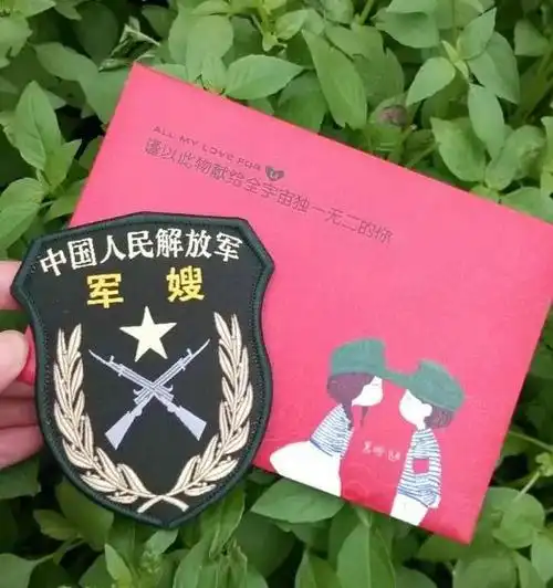 这8组刷爆朋友圈的军嫂故事,让无数人瞬间红了眼眶