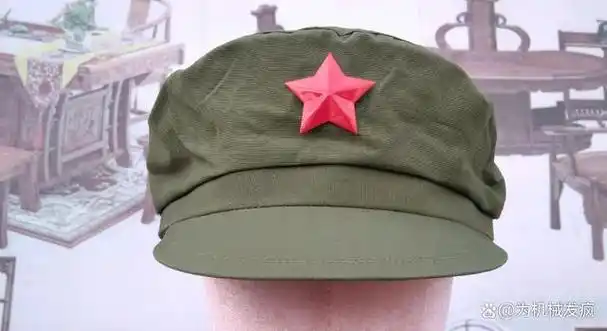 军帽是各国军队的标志性服饰,代表着军人的威严和纪律,承载着军队尊严
