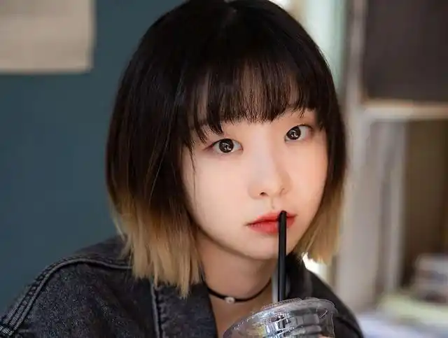 金多美演过的电视剧短发(单眼皮女神金多美)(4)