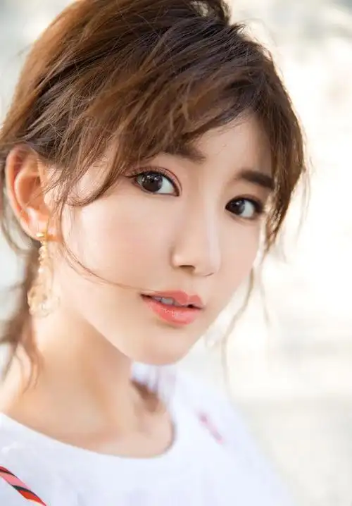 陈翔的女友,毛晓彤和陈翔事件,本文共(1882字)