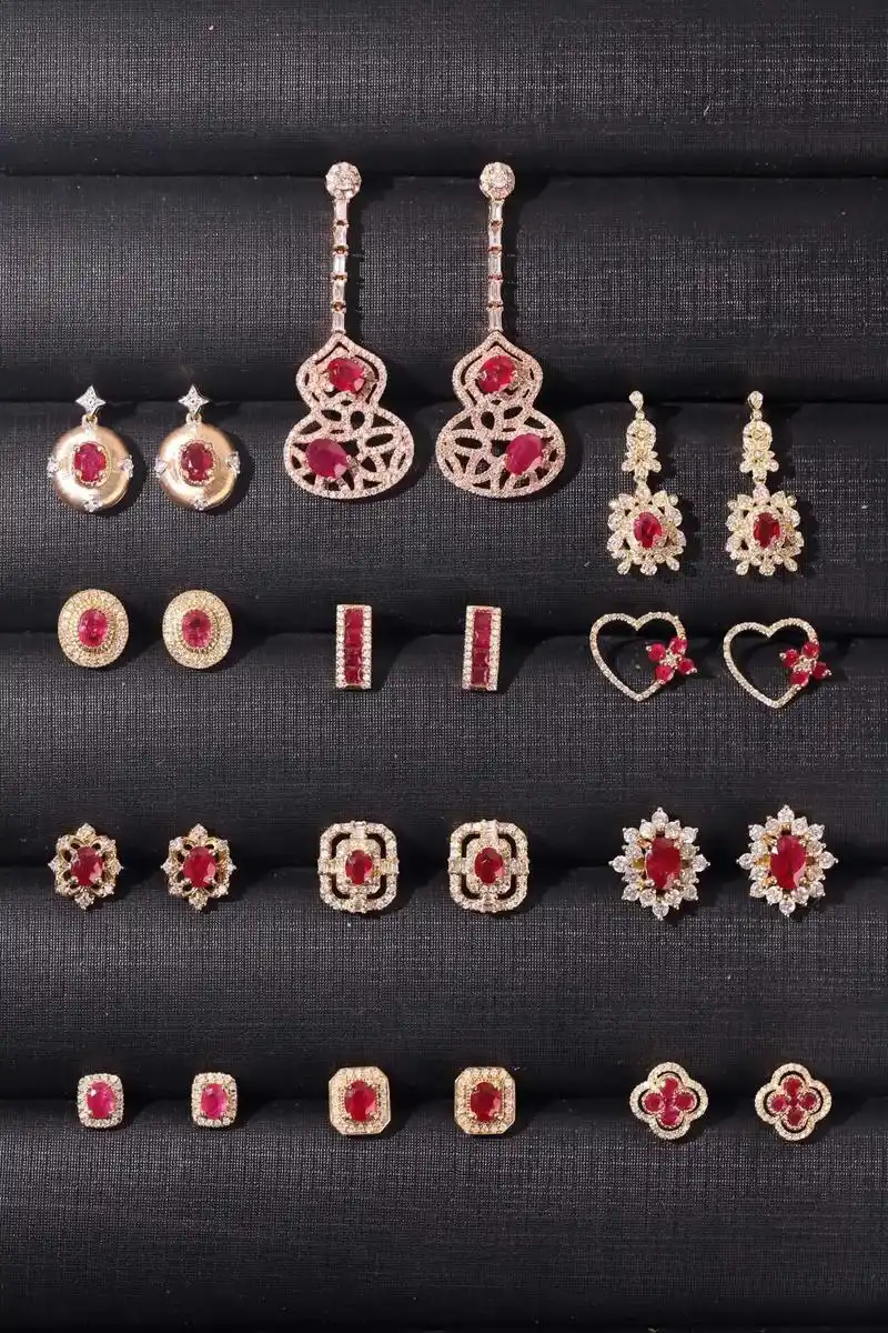 把红宝石戴在身上,人人都会有不同的感受