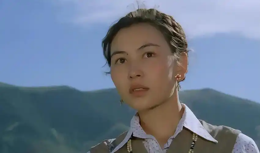 深扒之下,艾丽娅的底气从何而来 艾丽娅是一位演技出众的演员,她在