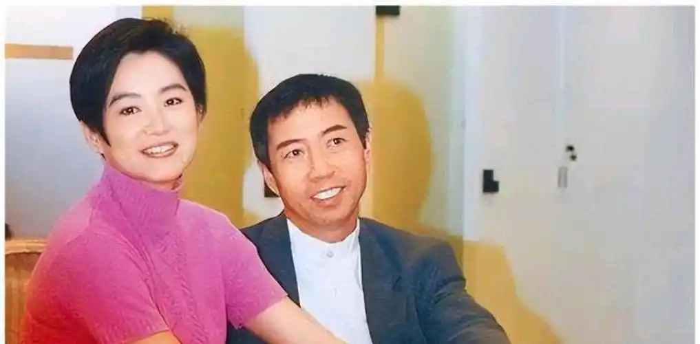 曝林青霞老公私生子养在上海多年,"情人"年轻貌美是男方员工_邢李