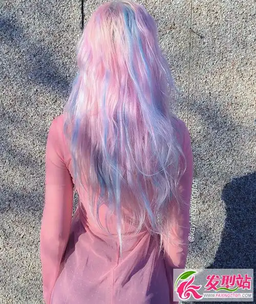 粉红少女心不死粉蓝渐变染发流行色图片大全5