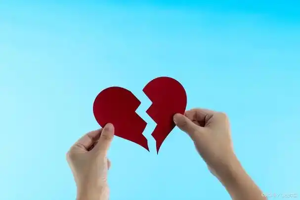 情感分析:哪一个瞬间对老公彻底失望心寒了?不是在他出轨的时候