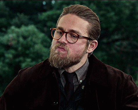 赏图bot#《绅士们》查理·汉纳姆每套衣装都腔调满满的管家ray