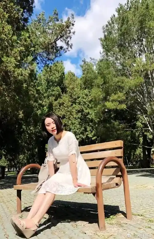 安徽青年才女吴方媛