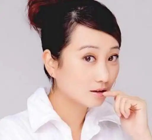 年秋月:常林《雍正王朝》难得的女性角色之一,虽然戏份不多,但她串起