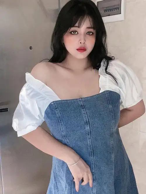 160斤大胸女生日常裙子