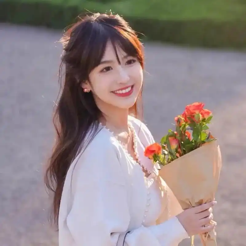 招桃花女生头像