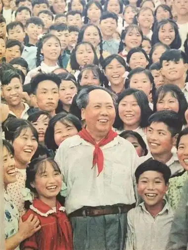 60年了永远不会忘记毛主席和我们合影时的情景