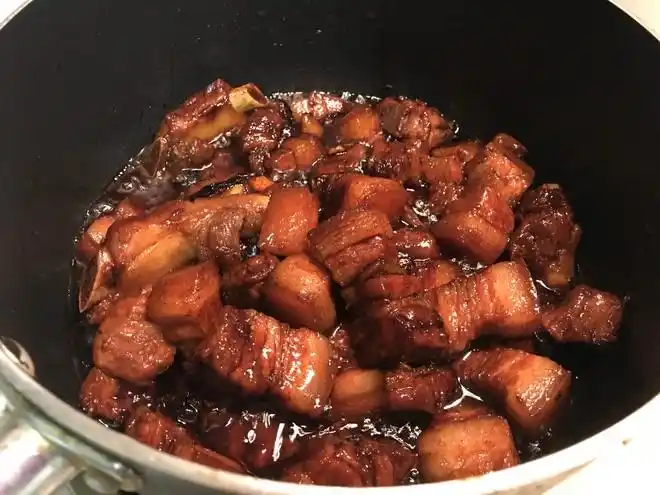 懒人菜谱,一小时一盘上好的红烧肉的做法