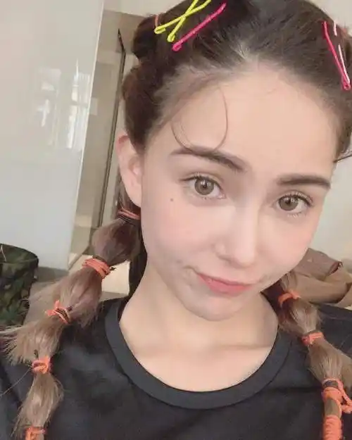 昆凌品牌停业传闻背后,她的夏天计划让人期待!_市场_团队_消费者