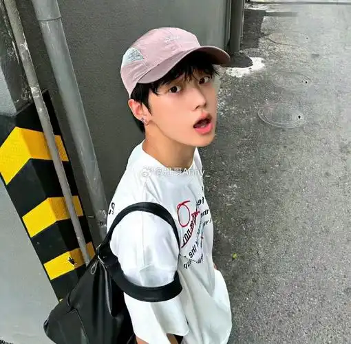 男生头像##男头##无水印男头##高清头像##头像##朋友圈背景图#挝