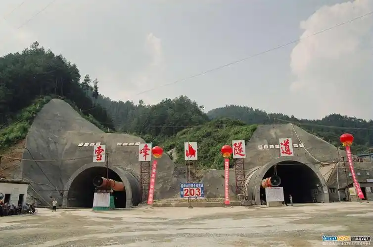 中国特色最美隧道附几十个代表性隧道照片值得欣赏