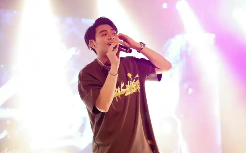 《不再多余》——cj周密(2021.04.11周密个巡杭州场)