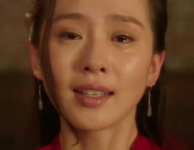女星哭戏看演技刘诗诗唯美周冬雨悲伤她边吃边哭最揪人心