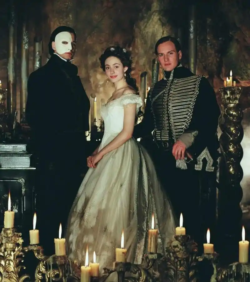 p>《歌剧魅影》是由 a href="#" data-lemmaid="5222763">乔·舒马赫