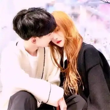 头网整理发布,情侣头像频道提供更多与双人,幸福,浪漫,头像情侣,个性