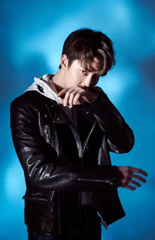 mike百变造型超帅时尚写真大片