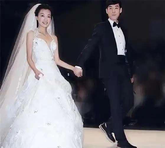 徐梵溪第一任老公,徐梵溪第一任老公 刘欢(演员徐梵溪:出道16年)