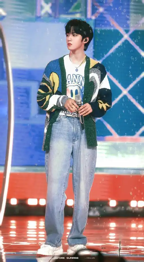 刘耀文湖南卫视小年夜彩排视频##刘耀文湖南卫视小年夜彩排照